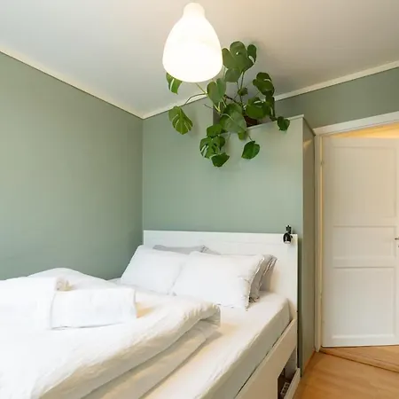 Apartment Unique Relaxed Corner Flat In