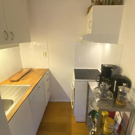 Unique Relaxed Corner Flat In Apartment *
